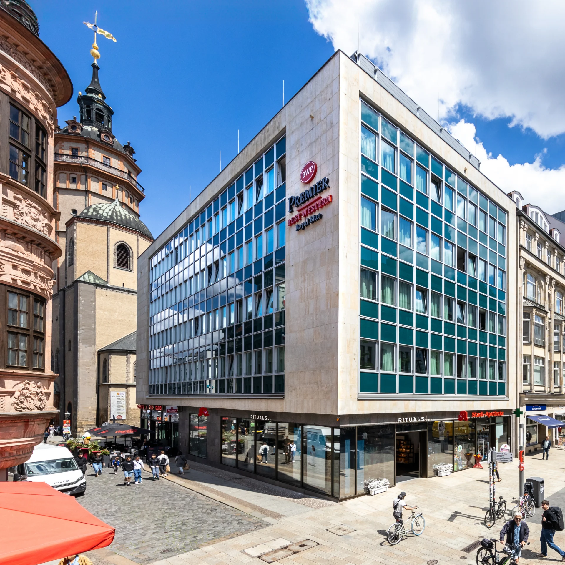 XXXLutz Objekteinrichtung Referenz Hoteleinrichtungen Best Western Premier Hotel Royal Blue