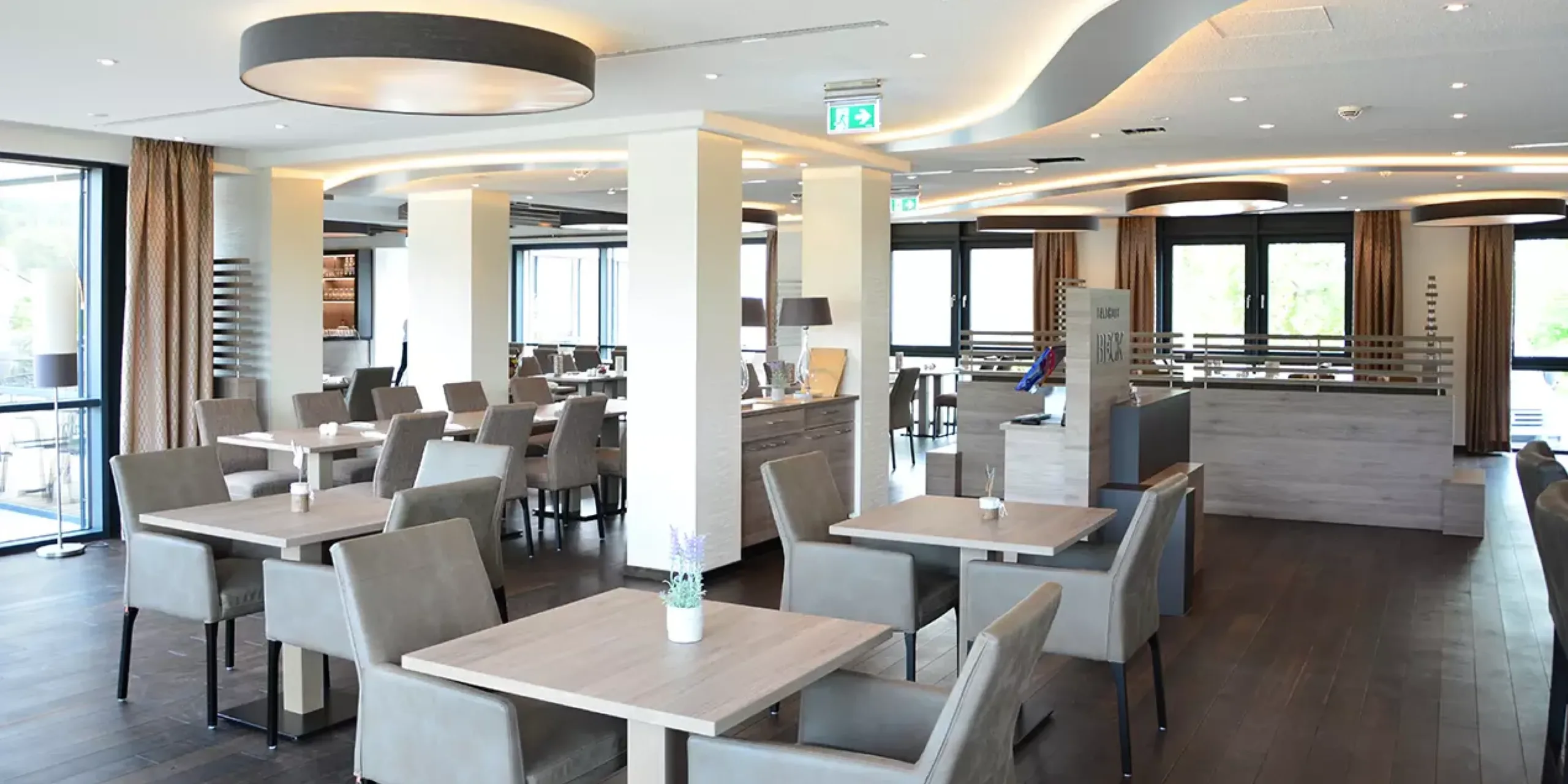 XXXLutz Objekteinrichtung Referenz Restaurant & Bar Landhotel Beck